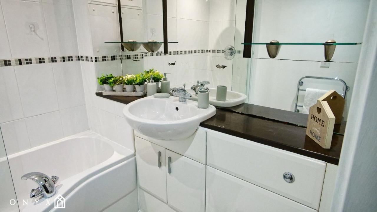 Onyx Bullring Stunning Large Spacious City Centre Apartment Бірмінгем Екстер'єр фото